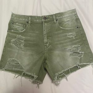 3/$50 NWT BDG shorts army green distressed ripped 30